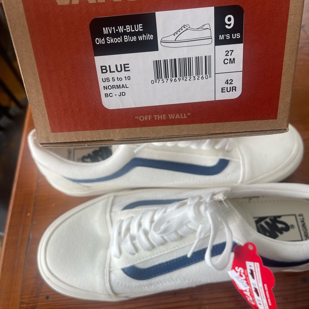 Vans MV1-W-Blue Old Skool White with blue classic shoe - Picture 5 of 7